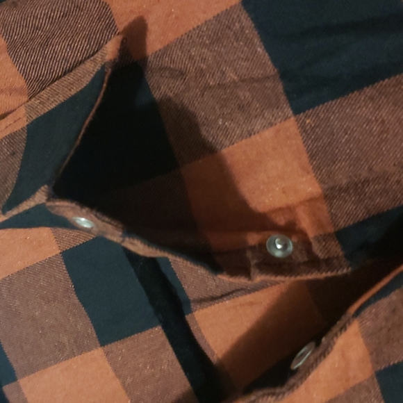 New boutique plaid shacket - Picture 14 of 16